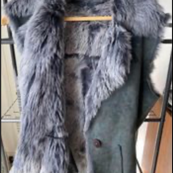 RIZAL real Fur and real leather vest 
Blue grey - Picture 6 of 9